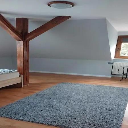 Comfortable For 6 People In Apartment *