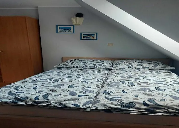 In Near Monte Cassino Street